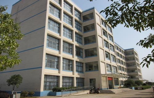 天津工业职业技术学院